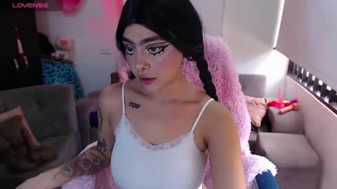 maddiie and clyde online show from 04-12-26, 06:02