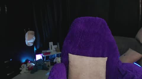 maddiie and clyde online show from 05-17-26, 06:37