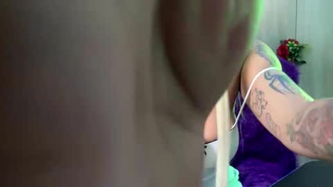 Maddie online show from 10-23-25, 11:24