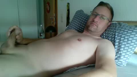 Snapshot of maddin8891 chatting on 09-28-25, 11:15 Maddin online show from 09-28-25, 11:15