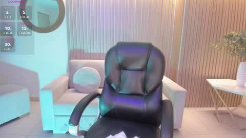 Maddison online show from 02-04-25, 07:18