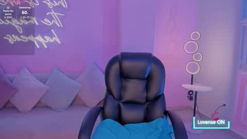 Maddison online show from 11-27-25, 05:20