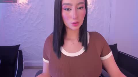 Maddison online show from 12-22-25, 04:42