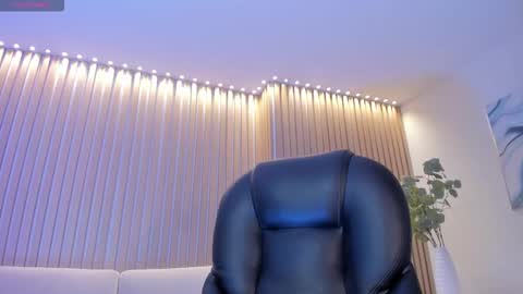 Maddison online show from 12-23-25, 05:16