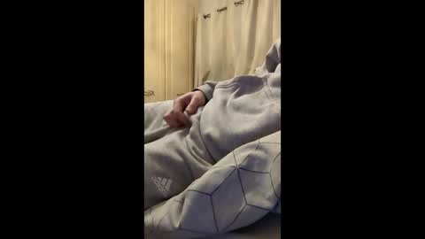 maddogg17 online show from 12-18-25, 07:53