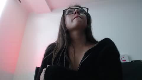 Maddy UwU online show from 10-29-25, 09:16