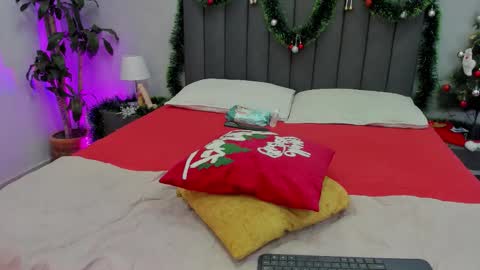 Maddy Moon  online show from 12-20-25, 05:14