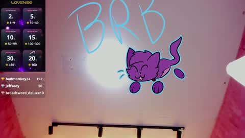 Maddy Please help me with your thumbs up its important online show from 12-15-24, 07:57