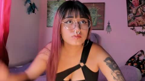 Maddy  online show from 07-10-26, 08:33