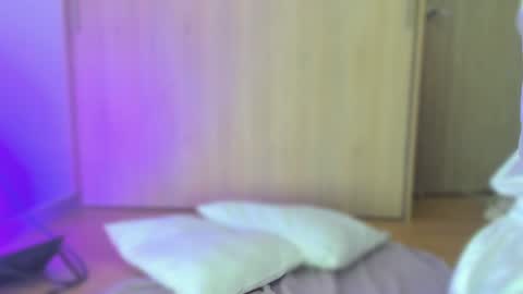 Maddy online show from 12-20-24, 03:14