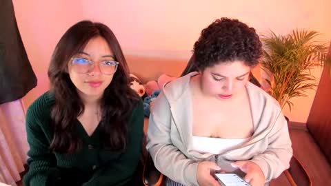Snapshot of madelaine_taylor chatting on 06-16-26, 11:46 madelaine_taylor online show from 06-16-26, 11:46