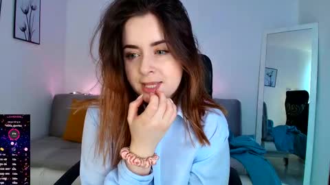 madelamee online show from 11-10-25, 03:55