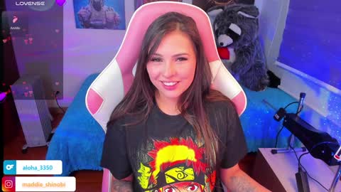 Snapshot of madeleine_shinobi chatting on 01-16-25, 10:55 Emily Only Fans online show from 01-16-25, 10:55