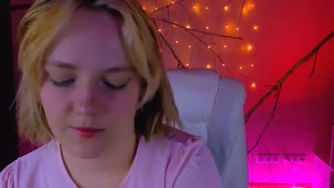 Madeline online show from 02-22-26, 11:31