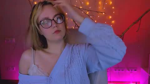 Madeline online show from 02-25-26, 08:07