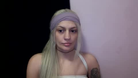 madeline online show from 11-02-25, 05:43