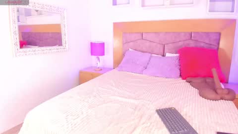 Snapshot of madison__jones chatting on 03-08-25, 07:09 online show from 03-08-25, 07:09