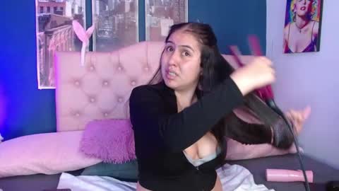 Snapshot of madison_eli chatting on 03-25-26, 01:50 Madison online show from 03-25-26, 01:50