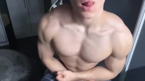 madisonboy2 online show from 11-06-25, 09:59