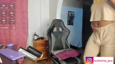 Snapshot of madisonbrunette_lxs chatting on 05-13-26, 02:53 madison online show from 05-13-26, 02:53