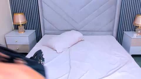 Madison Silva online show from 04-04-26, 03:49