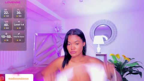 Snapshot of madisson_davon chatting on 12-23-24, 05:54 Madisson Davon online show from 12-23-24, 05:54