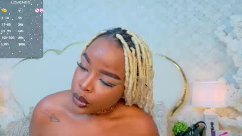 Madisson Lopez online show from 11-20-25, 10:42