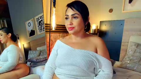 Snapshot of madissonone1 chatting on 05-15-26, 11:34 MADISSOONE online show from 05-15-26, 11:34