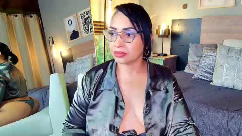 Snapshot of madissonone1 chatting on 05-31-26, 01:25 MADISSOONE online show from 05-31-26, 01:25