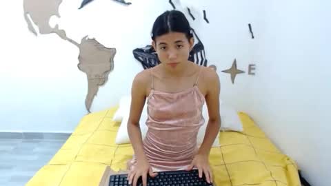 Snapshot of madysonandsteven chatting on 10-15-25, 09:48 MadysonAndSteven online show from 10-15-25, 09:48