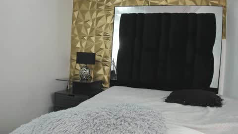 MAEE ANGELS online show from 12-24-24, 11:00