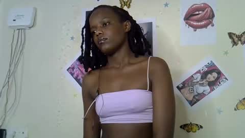 Maee online show from 12-14-25, 03:28