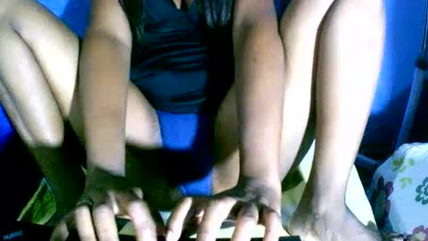 Snapshot of maelahlove chatting on 01-04-25, 01:21 MaelahLove online show from 01-04-25, 01:21