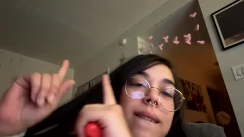 Mae Mariposa  online show from 02-21-26, 12:55