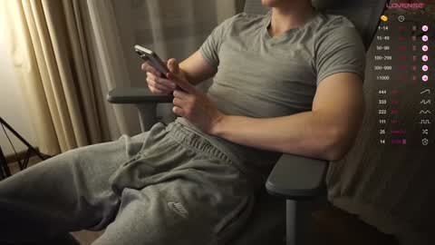 Mike XMaestro 3369 online show from 02-08-25, 07:27