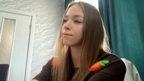 Snapshot of mafaldatefera chatting on 03-08-26, 06:17 Sara online show from 03-08-26, 06:17