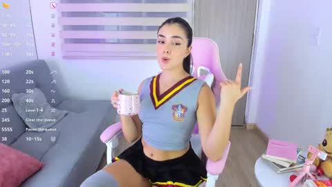 Eva online show from 10-18-25, 09:26