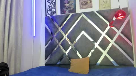 Maggie online show from 02-08-25, 01:22