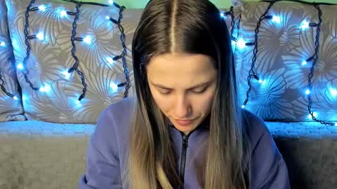 Maggie online show from 02-08-26, 03:32