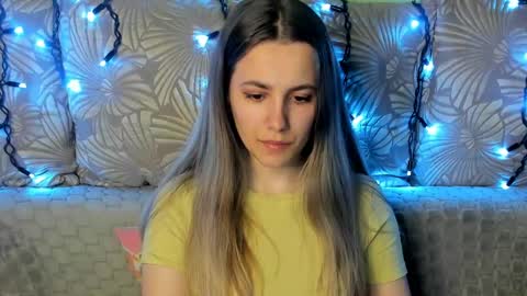 Maggie online show from 04-22-26, 01:30