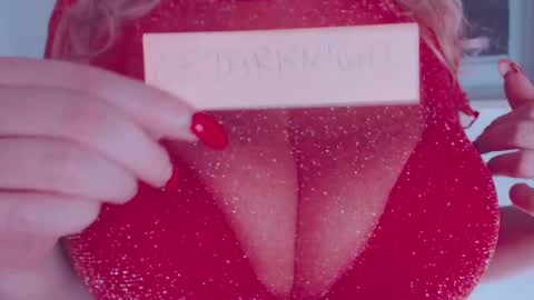 Maggie   online show from 02-26-25, 10:42