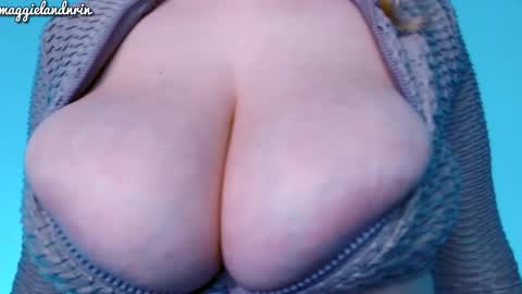 Maggie   online show from 10-16-25, 03:51