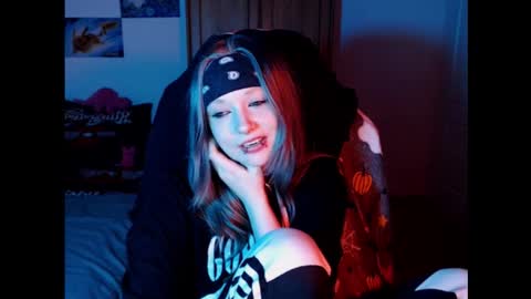 Snapshot of maggieswaggy chatting on 03-03-26, 06:14 Magdalene Swaggy online show from 03-03-26, 06:14