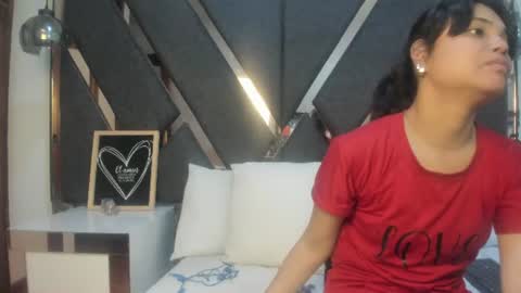 Snapshot of maggyx_69 chatting on 06-17-26, 01:56 Kimy online show from 06-17-26, 01:56