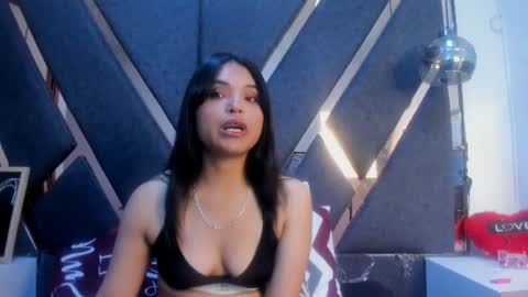Snapshot of maggyx_69 chatting on 06-22-26, 03:31 Kimy online show from 06-22-26, 03:31
