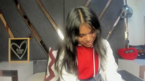 Snapshot of maggyx_69 chatting on 06-28-26, 01:50 Kimy online show from 06-28-26, 01:50