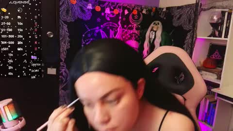 Snapshot of magic_clairewitch chatting on 10-13-25, 11:16 Claire online show from 10-13-25, 11:16