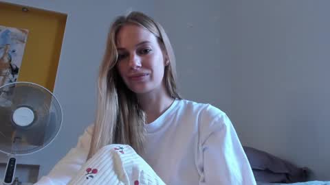 Alice  online show from 11-14-25, 09:41