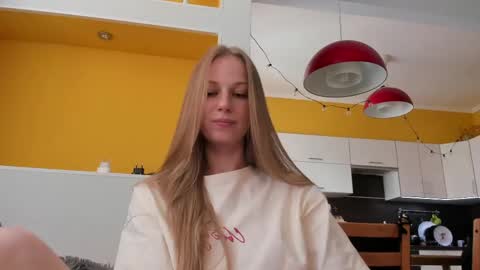 Snapshot of magic_couple13 chatting on 05-26-26, 01:29 Alice online show from 05-26-26, 01:29