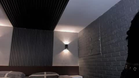 Snapshot of magic_marg chatting on 09-19-25, 08:42 Marge online show from 09-19-25, 08:42